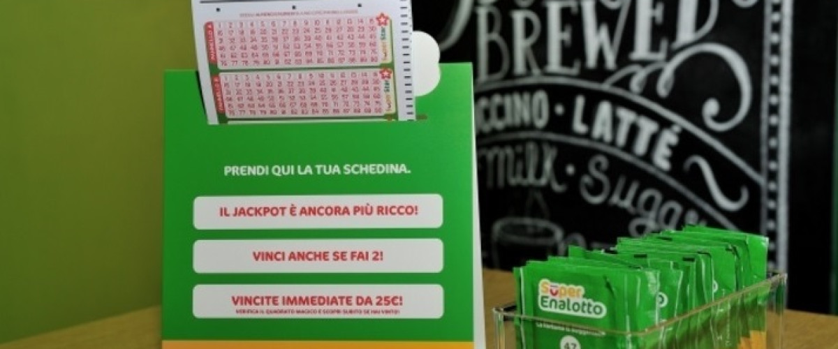 SuperEnalotto, 20 persone con “5” vincono 11 mila euro. Jackpot record a 231,8 milioni.