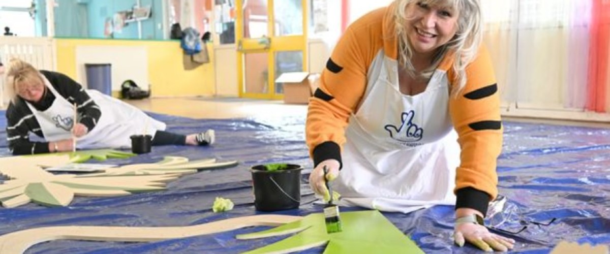 Vincitori alla lotteria rifondano un centro per disabili distrutto da vandali