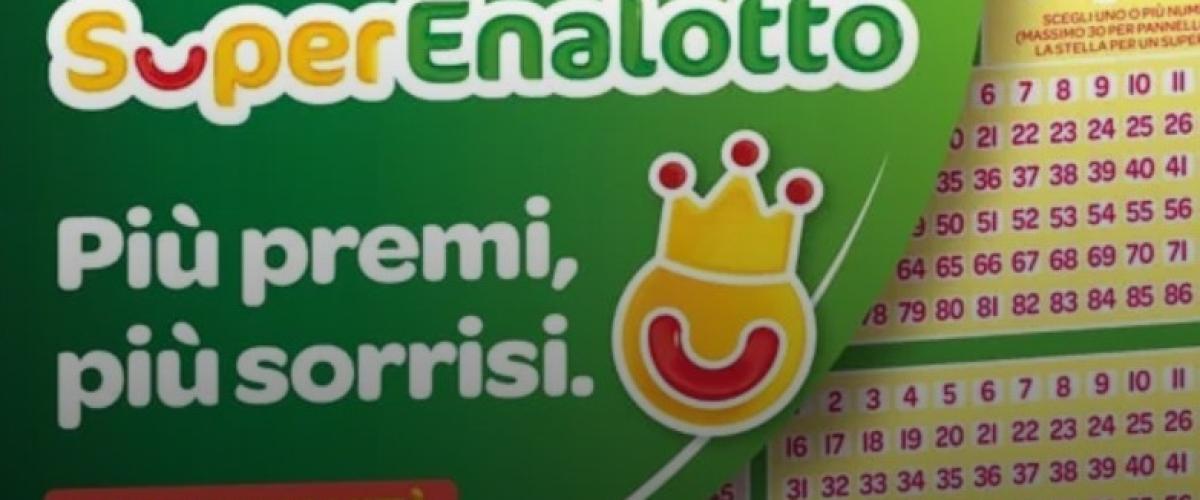 Grossi premi al Superenalotto, a Sassari pescato un 5 da 121 mila euro