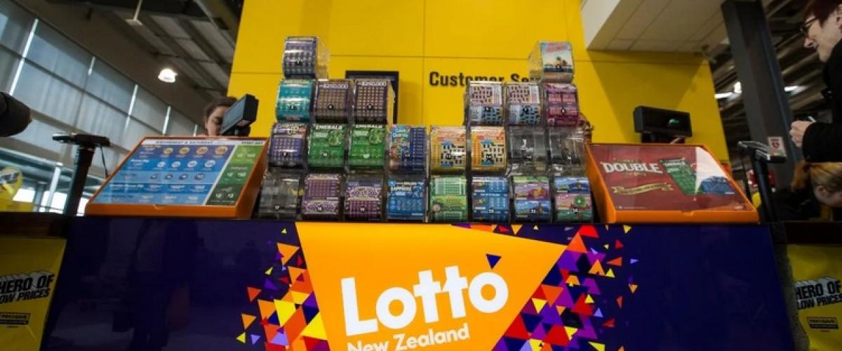 Due giocatori dividono il jackpot da 30 milioni al Powerball neozelandese