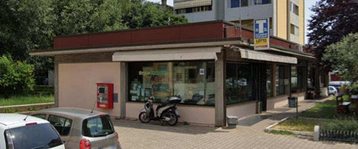 Superenalotto, un doppio 5+1 regala 183 mila euro a due giocatori