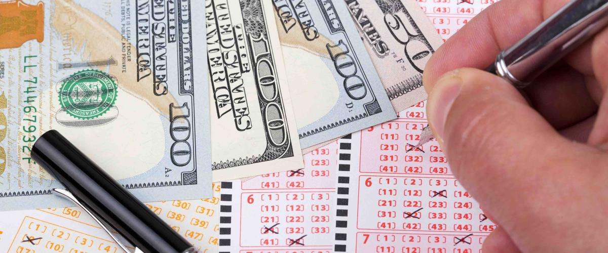 Una donna dell'Illinois usa i numeri ereditati dalla madre per vincere un jackpot del Lotto da 1 milione di dollari