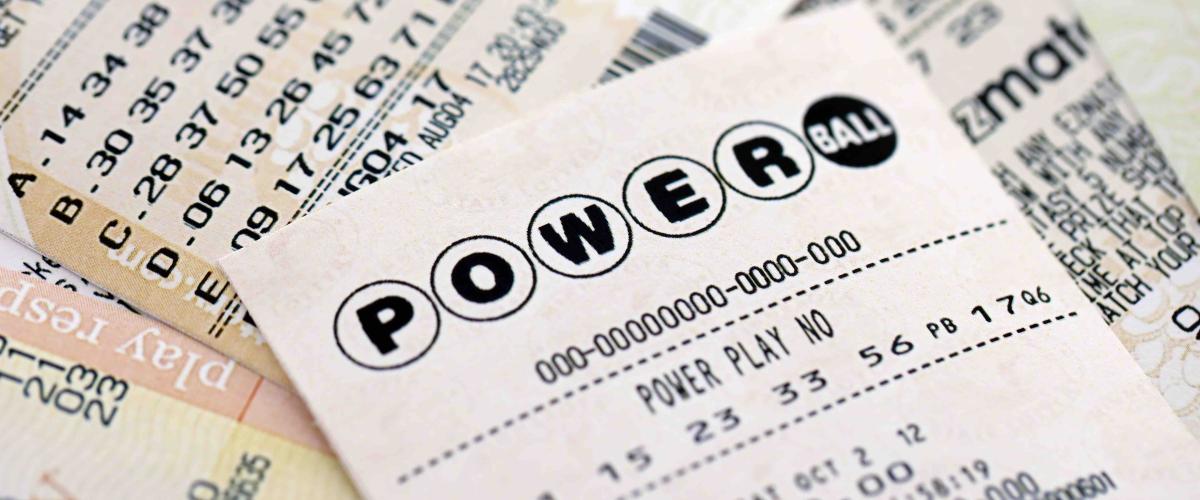 Un estratto di un biglietto della lotteria dell'Arkansas vince un jackpot Powerball da 1,8 miliardi di dollari