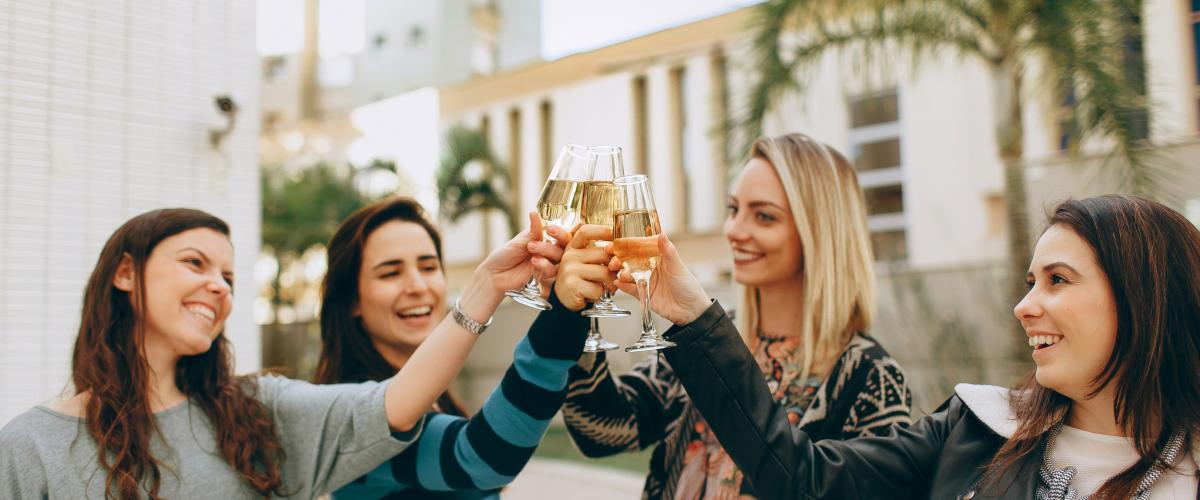 Due amici dell'Illinois dividono un jackpot da 350.000 dollari della Lucky Day Lotto, facendo tacere i colleghi scettici