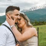 Un uomo dell'Idaho con tono serio fa temere il peggio alla moglie prima di rivelare la vincita di un milione di dollari alla lotteria